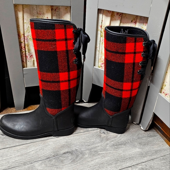 Coach Tristee Rain Boots Red Black Buffalo Plaid Tartan Womens Laceup Rubber NEW - Picture 2 of 7